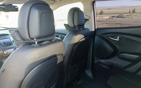 Hyundai ix35 I рестайлинг, 2011 год, 940 000 рублей, 5 фотография