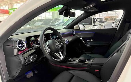 Mercedes-Benz A-Класс, 2022 год, 1 640 000 рублей, 8 фотография