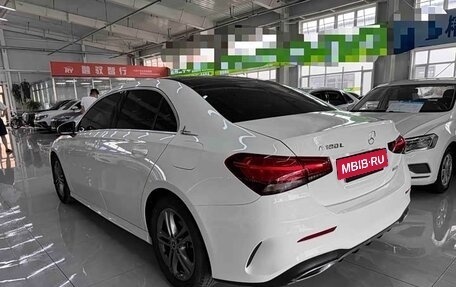 Mercedes-Benz A-Класс, 2022 год, 1 640 000 рублей, 4 фотография