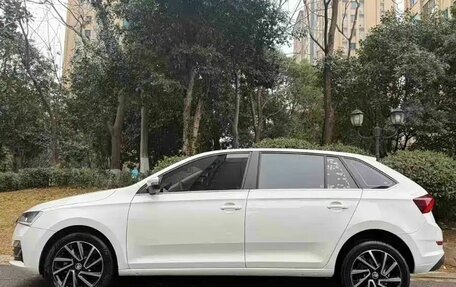 Skoda Rapid II, 2021 год, 1 040 000 рублей, 3 фотография