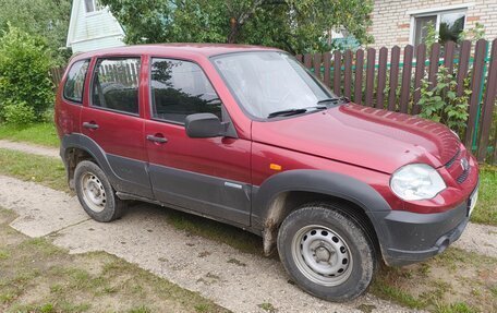 Chevrolet Niva I рестайлинг, 2011 год, 220 000 рублей, 3 фотография