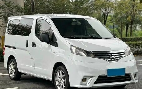Nissan NV200, 2017 год, 1 260 000 рублей, 3 фотография