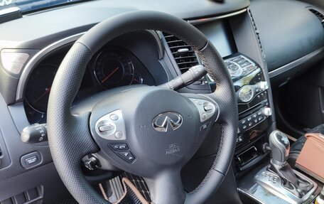 Infiniti FX II, 2009 год, 1 666 666 рублей, 17 фотография