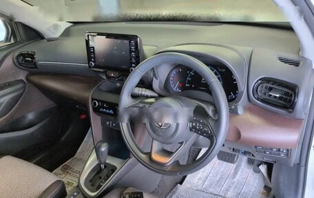Toyota Yaris Cross, 2021 год, 1 595 000 рублей, 4 фотография