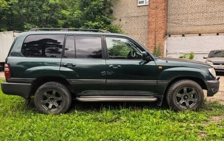 Toyota Land Cruiser 100 рестайлинг 2, 2004 год, 1 790 000 рублей, 7 фотография