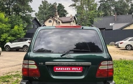 Toyota Land Cruiser 100 рестайлинг 2, 2004 год, 1 790 000 рублей, 5 фотография