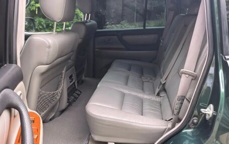Toyota Land Cruiser 100 рестайлинг 2, 2004 год, 1 790 000 рублей, 15 фотография