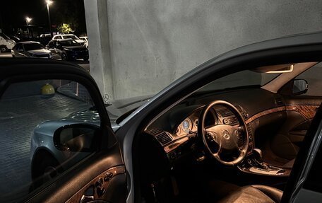 Mercedes-Benz E-Класс, 2005 год, 850 000 рублей, 3 фотография