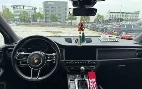 Porsche Macan I рестайлинг, 2021 год, 4 791 196 рублей, 6 фотография