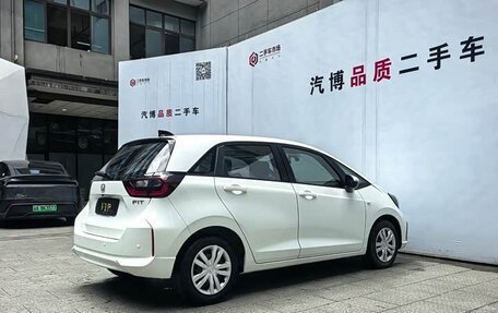 Honda Fit, 2023 год, 1 065 000 рублей, 5 фотография