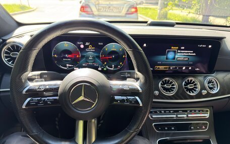 Mercedes-Benz E-Класс, 2020 год, 3 800 000 рублей, 11 фотография
