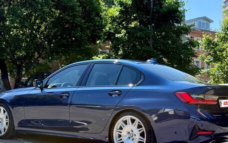BMW 3 серия, 2019 год, 3 200 000 рублей, 14 фотография
