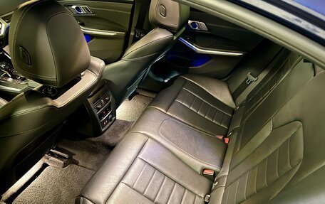 BMW 3 серия, 2019 год, 3 200 000 рублей, 11 фотография