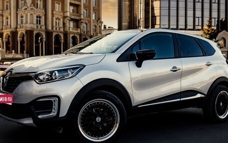 Renault Kaptur I рестайлинг, 2017 год, 1 350 000 рублей, 1 фотография