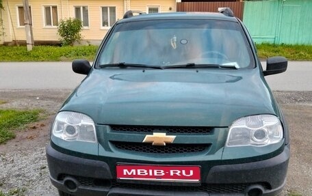 Chevrolet Niva I рестайлинг, 2012 год, 525 000 рублей, 1 фотография