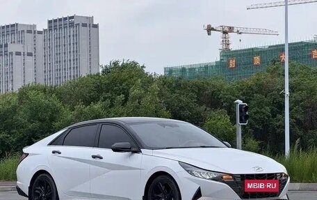 Hyundai Elantra, 2023 год, 1 750 000 рублей, 2 фотография