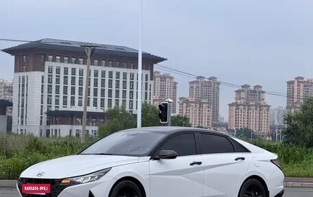 Hyundai Elantra, 2023 год, 1 750 000 рублей, 4 фотография