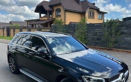 Mercedes-Benz GLC, 2021 год, 4 000 000 рублей, 28 фотография