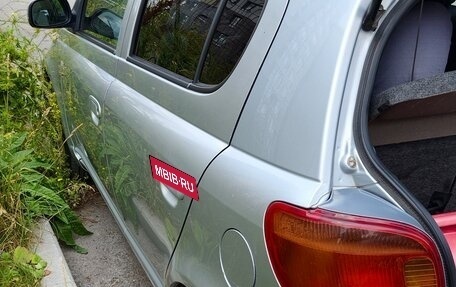 Toyota Vitz, 2004 год, 290 000 рублей, 4 фотография