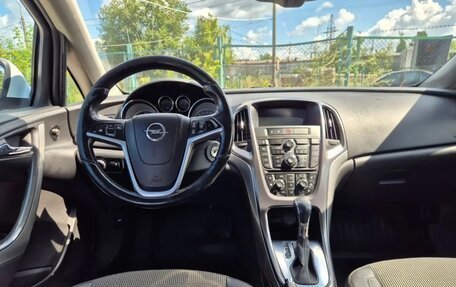 Opel Astra J, 2011 год, 649 000 рублей, 15 фотография
