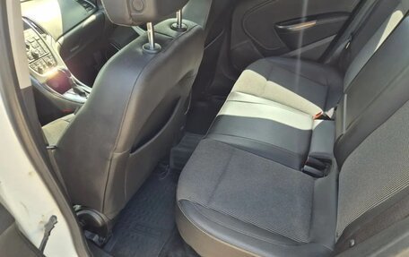 Opel Astra J, 2011 год, 649 000 рублей, 13 фотография
