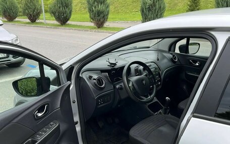 Renault Kaptur I рестайлинг, 2017 год, 1 350 000 рублей, 10 фотография