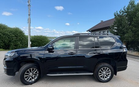 Toyota Land Cruiser Prado 150 рестайлинг 2, 2019 год, 6 000 000 рублей, 3 фотография