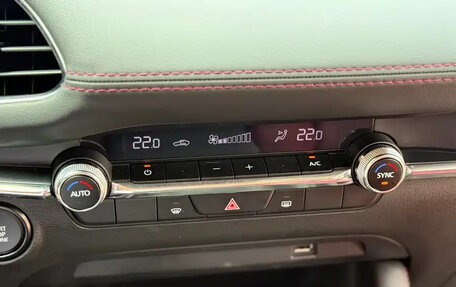 Mazda 3, 2024 год, 1 836 000 рублей, 19 фотография