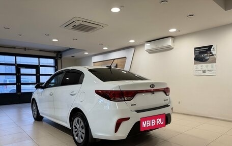 KIA Rio IV, 2020 год, 1 585 000 рублей, 6 фотография