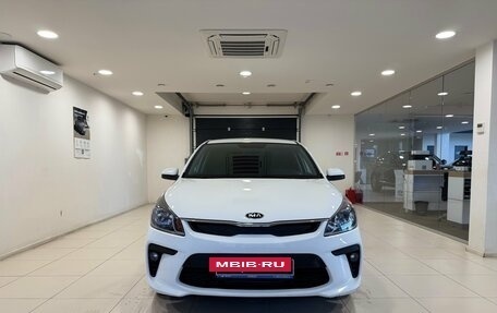 KIA Rio IV, 2020 год, 1 585 000 рублей, 2 фотография