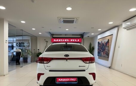 KIA Rio IV, 2020 год, 1 585 000 рублей, 5 фотография