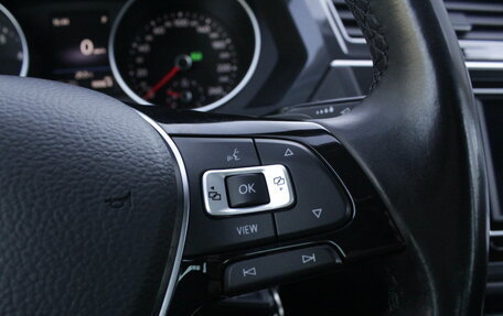 Volkswagen Tiguan II, 2019 год, 2 190 000 рублей, 15 фотография