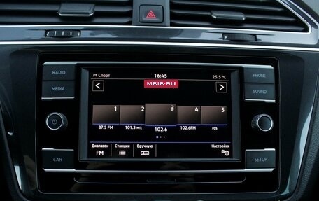 Volkswagen Tiguan II, 2019 год, 2 190 000 рублей, 18 фотография