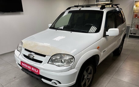 Chevrolet Niva I рестайлинг, 2010 год, 260 000 рублей, 1 фотография