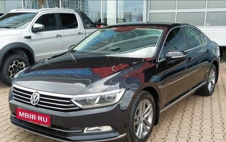 Volkswagen Passat B8 рестайлинг, 2017 год, 1 800 000 рублей, 1 фотография