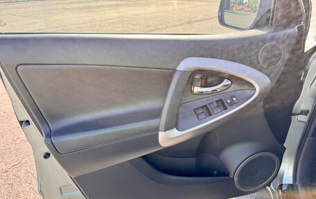 Toyota RAV4, 2007 год, 1 350 000 рублей, 16 фотография