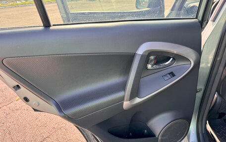 Toyota RAV4, 2007 год, 1 350 000 рублей, 17 фотография