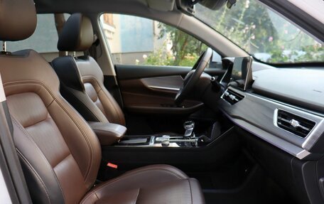 Chery Tiggo 8 Pro, 2021 год, 2 050 000 рублей, 10 фотография