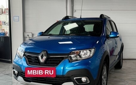 Renault Sandero II рестайлинг, 2019 год, 1 179 000 рублей, 2 фотография