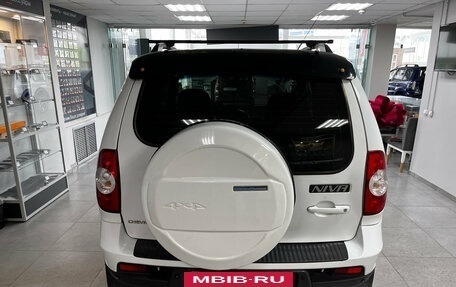 Chevrolet Niva I рестайлинг, 2010 год, 260 000 рублей, 5 фотография