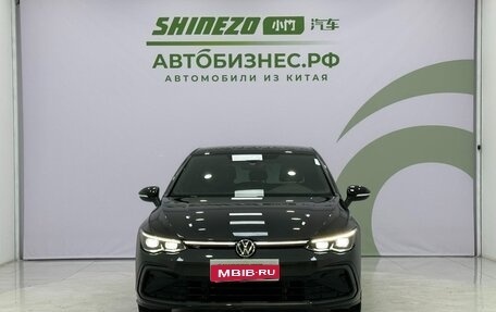 Volkswagen Golf VIII, 2022 год, 1 800 000 рублей, 2 фотография