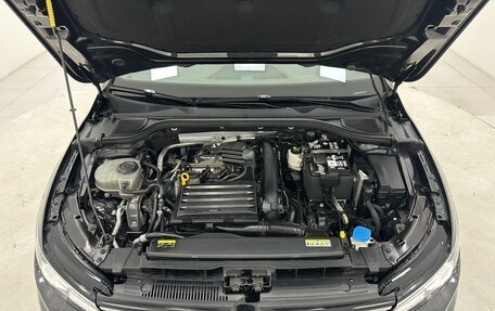 Volkswagen Golf VIII, 2022 год, 1 800 000 рублей, 16 фотография