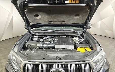 Toyota Land Cruiser Prado 150 рестайлинг 2, 2020 год, 5 400 000 рублей, 11 фотография