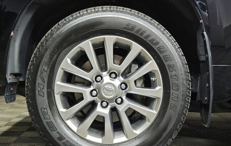 Toyota Land Cruiser Prado 150 рестайлинг 2, 2020 год, 5 400 000 рублей, 9 фотография