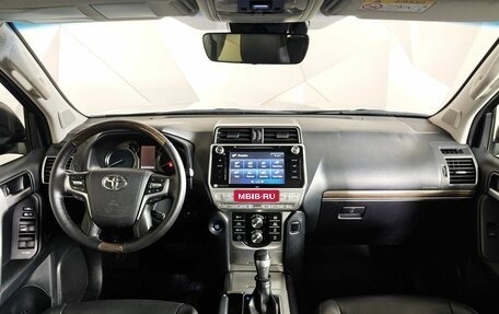 Toyota Land Cruiser Prado 150 рестайлинг 2, 2020 год, 5 400 000 рублей, 14 фотография