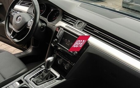 Volkswagen Passat B8 рестайлинг, 2017 год, 1 800 000 рублей, 18 фотография