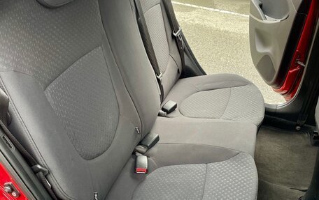 Hyundai Solaris II рестайлинг, 2011 год, 880 000 рублей, 25 фотография