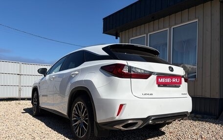 Lexus RX IV рестайлинг, 2017 год, 4 500 000 рублей, 2 фотография
