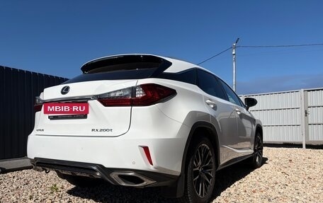 Lexus RX IV рестайлинг, 2017 год, 4 500 000 рублей, 3 фотография