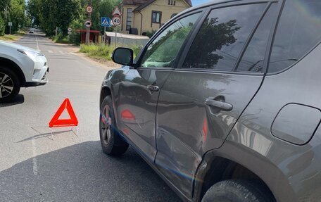 Toyota RAV4, 2012 год, 1 850 000 рублей, 11 фотография